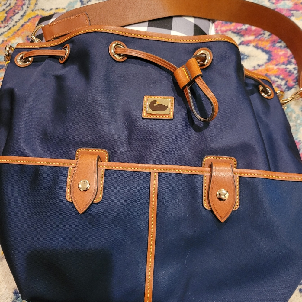 Dooney & Bourke Nylon navy shoulder bag.